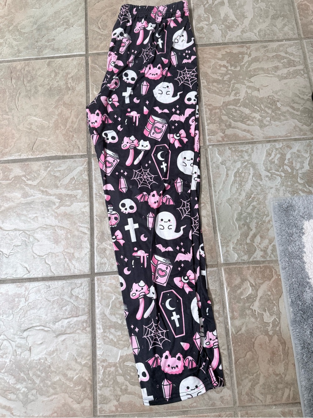 Womens Black & Pink Halloween Ghosts Pajama Pants